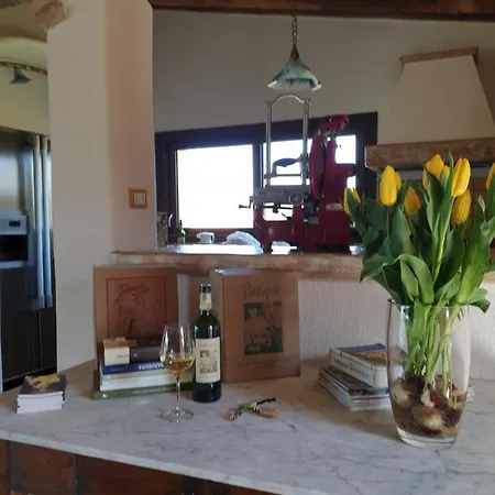 Cantina Perandria Bed & Breakfast *
